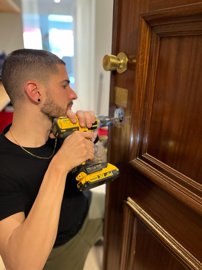 Reemplaza tus cerraduras obsoletas con SURCLAU